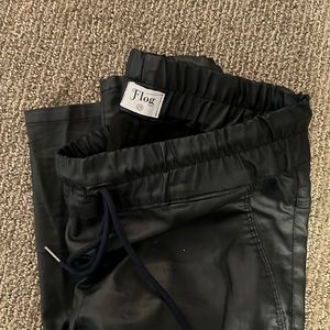 BEVY FLOG Black Leggings